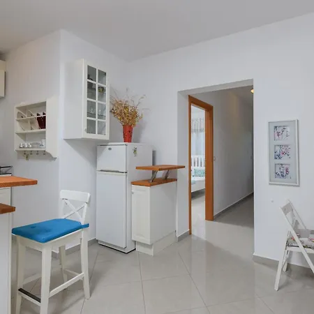 Whitegold Panagia Apartament